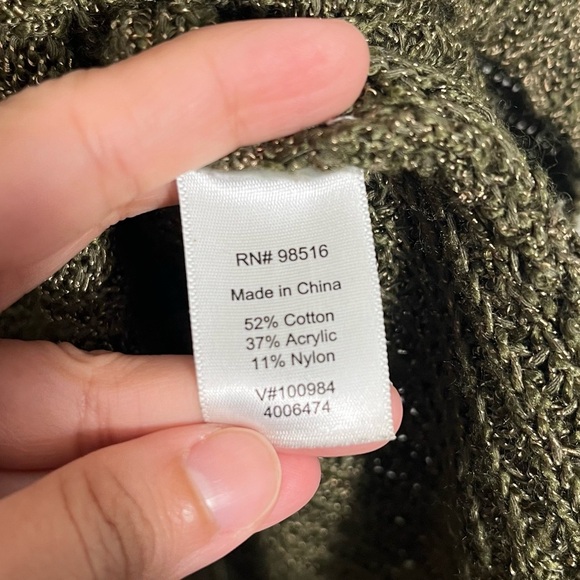 COLDWATER CREEK Moss Green V-Neck 3/4 Sleeve Sweater Top | size medium - Picture 4 of 8